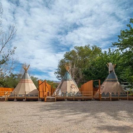 Ok Rv Park Glamping Tipi Ok55 호텔 모아브 외부 사진