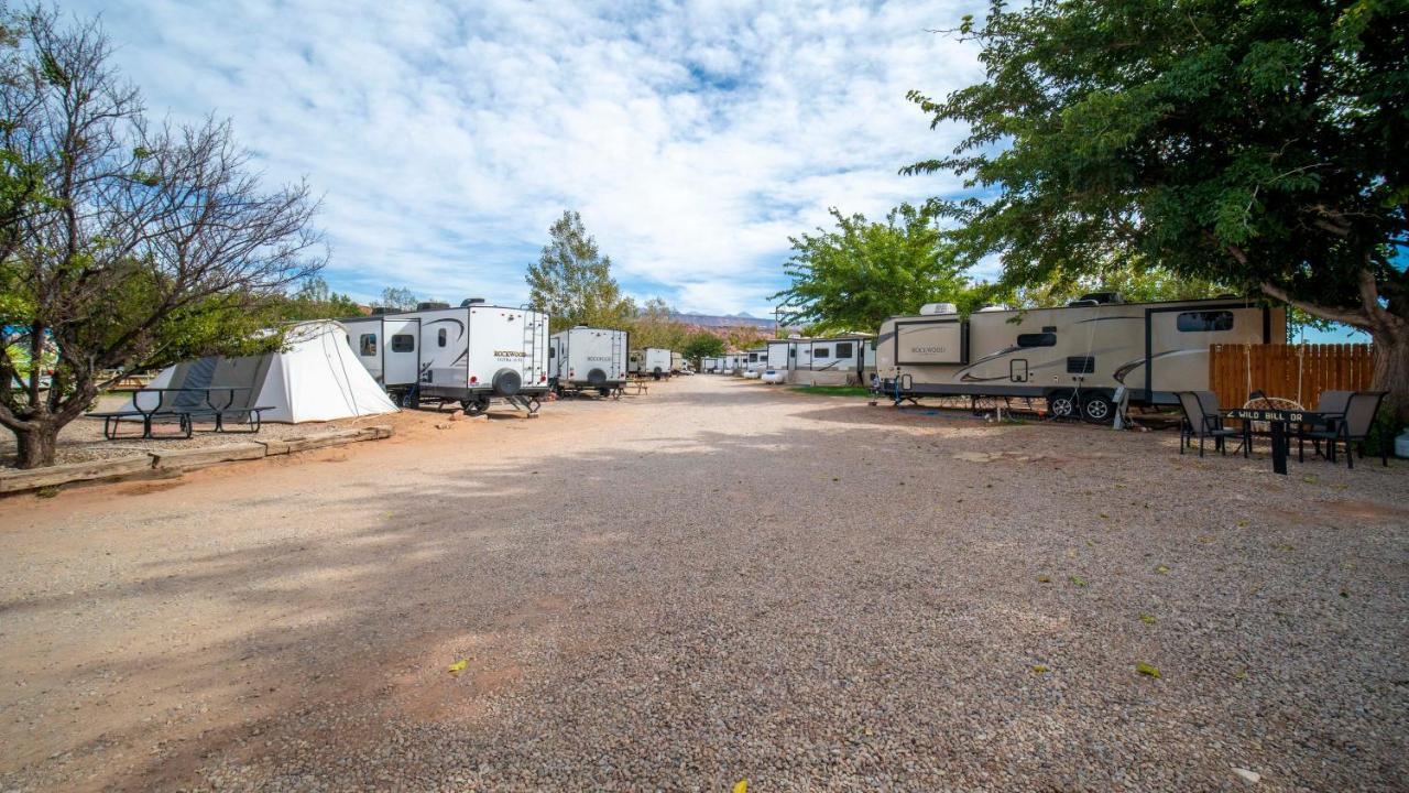 Ok Rv Park Glamping Tipi Ok55 호텔 모아브 외부 사진