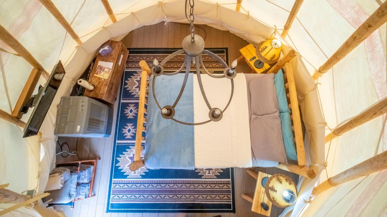 Ok Rv Park Glamping Tipi Ok55 호텔 모아브 외부 사진