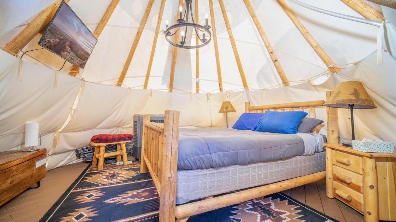 Ok Rv Park Glamping Tipi Ok55 호텔 모아브 외부 사진