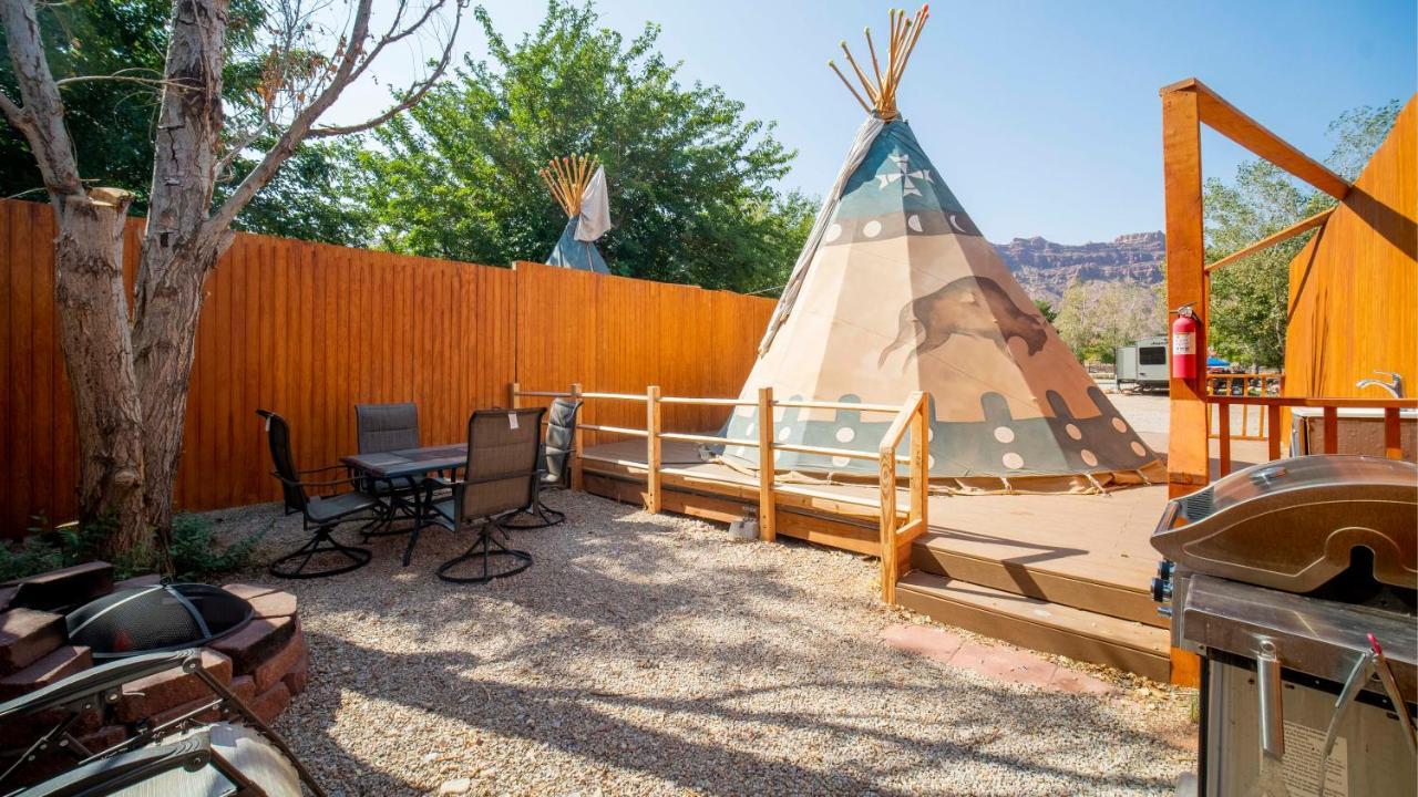Ok Rv Park Glamping Tipi Ok55 호텔 모아브 외부 사진
