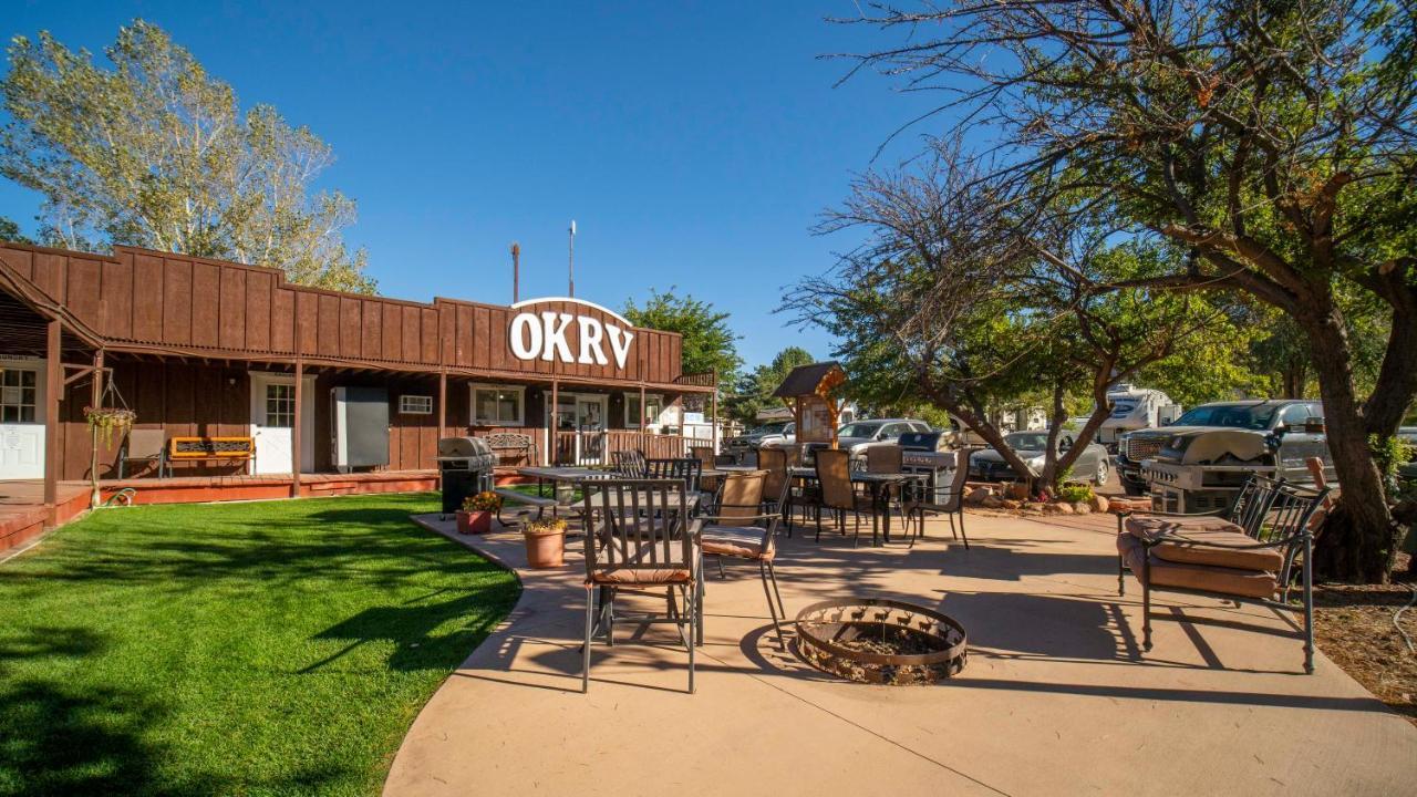 Ok Rv Park Glamping Tipi Ok55 호텔 모아브 외부 사진